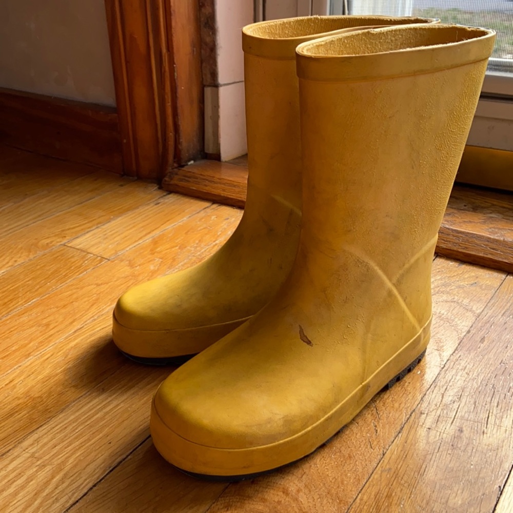 Kids Rain Boots size 11